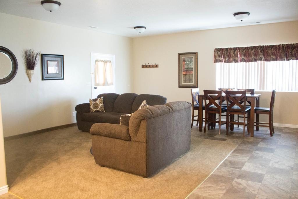 Henrie'S Hideout Villa Panguitch Room photo